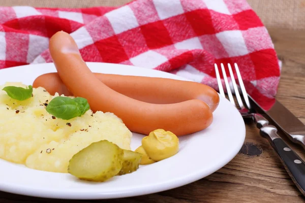 Wiener sausage with mashed potatoes, mustard — Stock Photo, Image