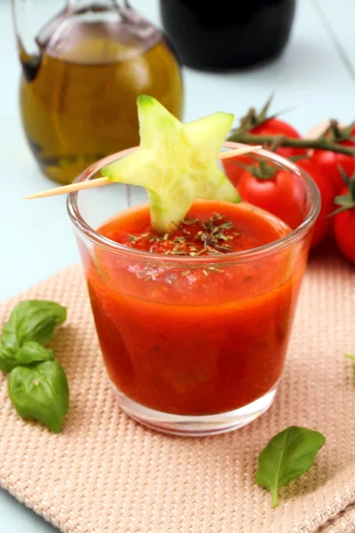 Smoothie de tomate vegetal saudável e suco , — Fotografia de Stock