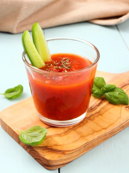 Smoothie de tomate vegetal saudável e suco — Fotografia de Stock