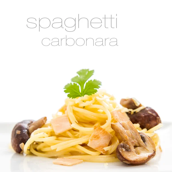 Spaghetti carbonara med svamp — Stockfoto