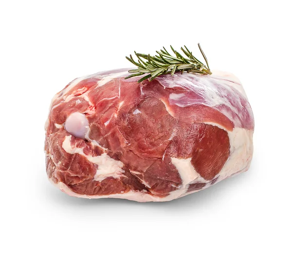 Jambe d'agneau frais avec brindille de romarin — Photo