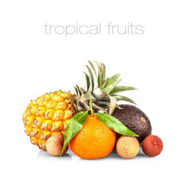 Avokado, lychee ve mandarin küçük ananas