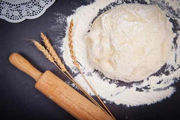 Baking background with dough — Stock Photo, Image