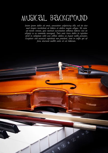 Teclas de violino e piano — Fotografia de Stock