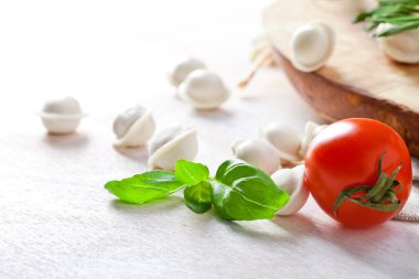 Tortellini ve beyaz sebze