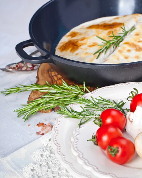 Mexican tortilla with meat stuffing — Stock Photo, Image