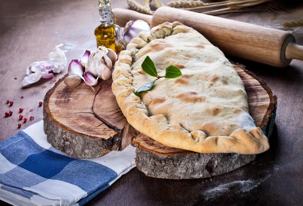 Pastelería italiana rellena de queso y carne —  Fotos de Stock