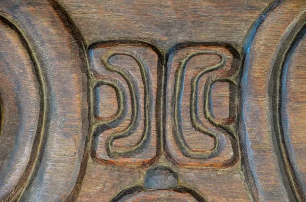 Zabytkowe rzeźbione drewna Bas Relief — Zdjęcie stockowe