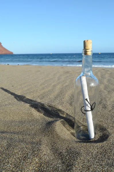 Bericht in een fles — Stockfoto