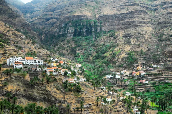 Tipik renkli Colonial İspanyolca bina — Stok fotoğraf