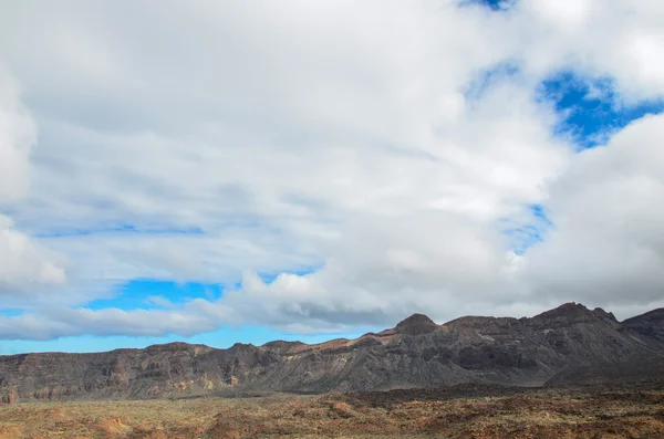 Zamračený den v národním parku el teide — Stock fotografie