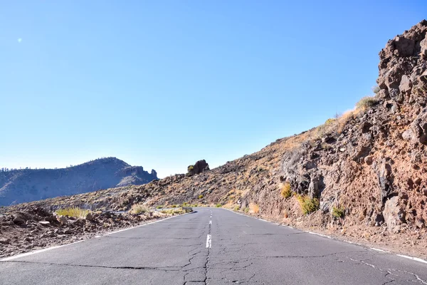 Uzun süre yalnız yol — Stok fotoğraf