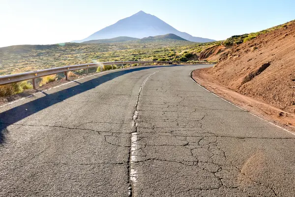 Paisaje del desierto en el Parque Nacional Volcan Teide — Foto de Stock