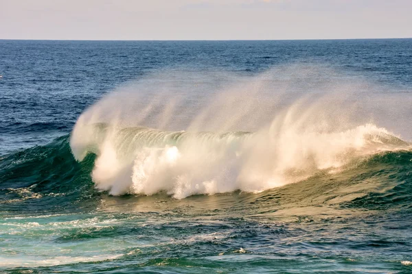 BIg Wave i havet — Stockfoto