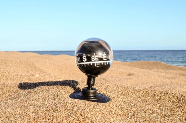 Compass on the Sand Beach — Stock Photo, Image