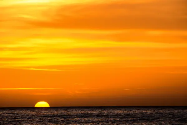 海に沈む太陽 — ストック写真