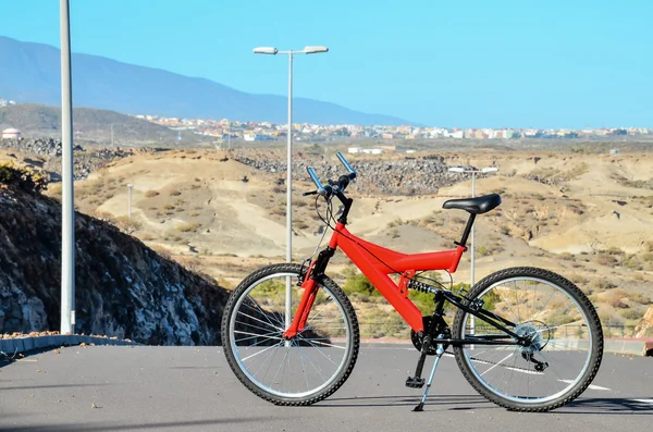 Bicicleta de montanha de suspensão completa — Fotografia de Stock