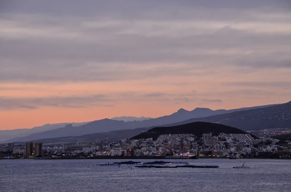 Nuvole colorate al tramonto — Foto Stock