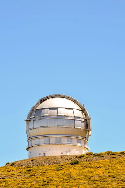 Astronomická observatoř dalekohled — Stock fotografie