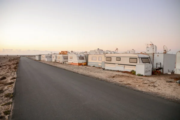 Parque de caravanas en el desierto — Foto de Stock