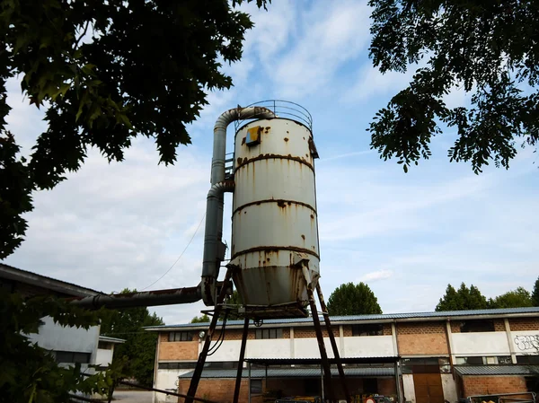 Stål industriella silo — Stockfoto