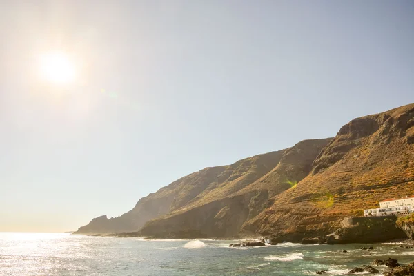 Die Sonne geht im Meer unter — Stockfoto