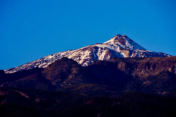 Karla kaplı teide — Stok fotoğraf