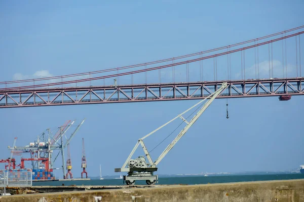 crane in port, beautiful photo digital picture