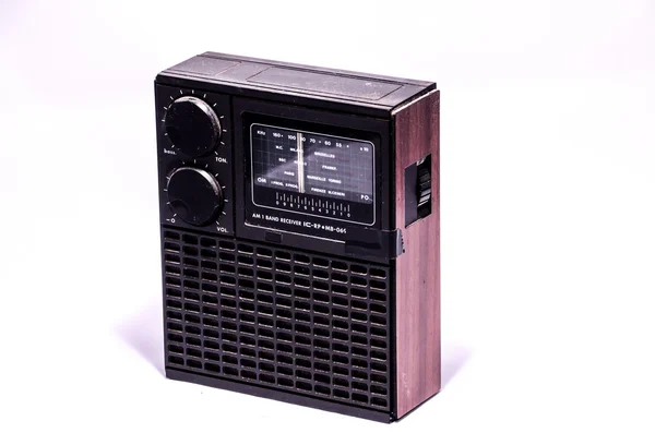 Ancienne radio rétro des années 70 — Photo