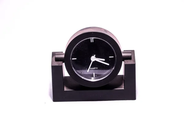 Reloj despertador negro de estilo moderno — Foto de Stock