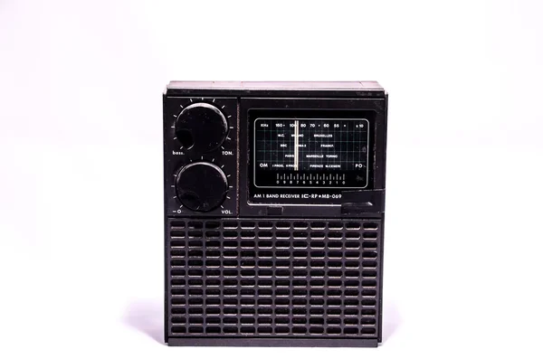 Ancienne radio rétro des années 70 — Photo