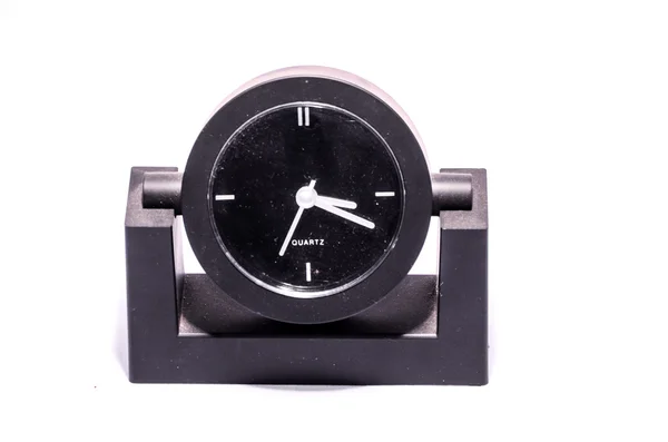 Reloj despertador negro de estilo moderno — Foto de Stock