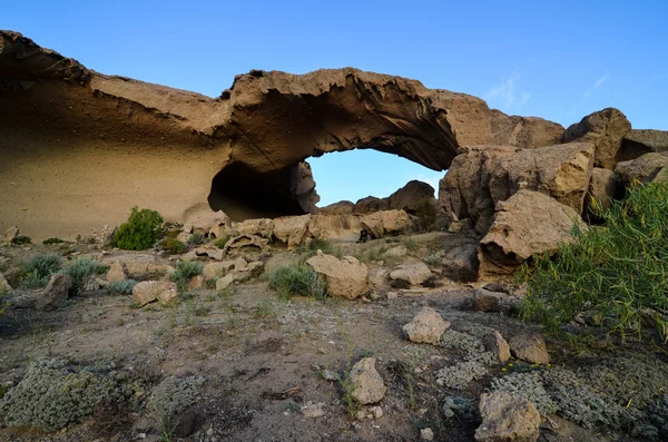 Natural Arch in the Desert — Stock Photo, Image