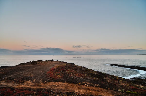 Nuages colorés au coucher du soleil — Photo