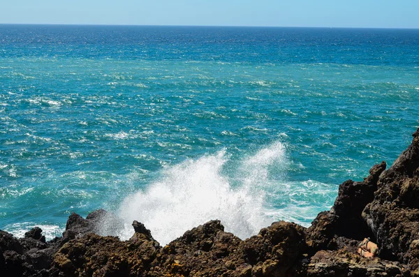 Silné vlny modrého oceánu — Stock fotografie