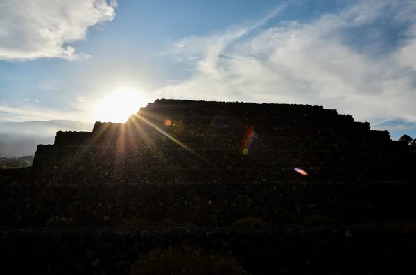吉马良斯金字塔 — 图库照片