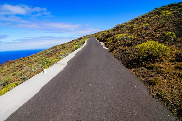 Uzun süre yalnız yol — Stok fotoğraf