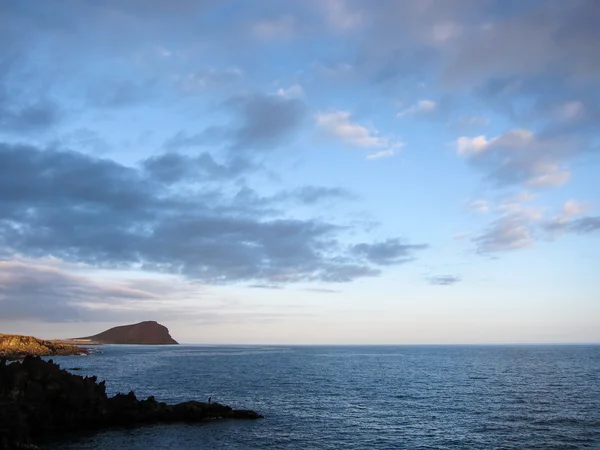 Wndy Clouds On The Evening Sky — Stock Photo, Image