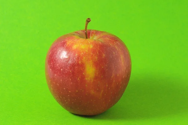 Rött äpple — Stockfoto