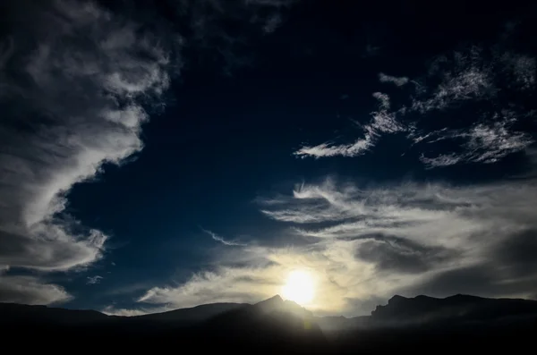 Solnedgången bakom Güimar berg — Stockfoto