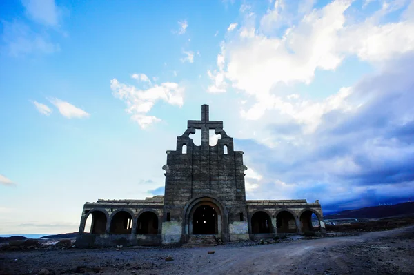 Bâtiments abandonnés d'une base militaire — Photo