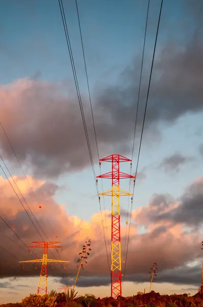 高圧送電塔 — ストック写真