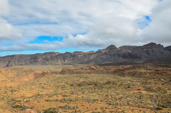 Día nublado en el Parque Nacional El Teide — Foto de Stock