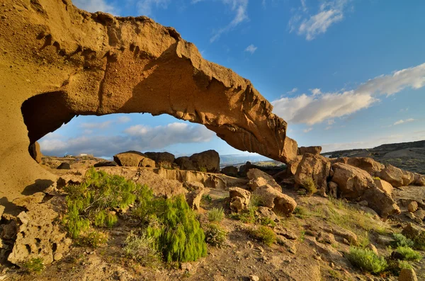 Natural Arch in the Desert — Stock Photo, Image