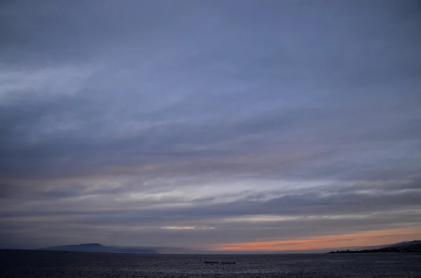 Nubes de colores al atardecer — Foto de Stock