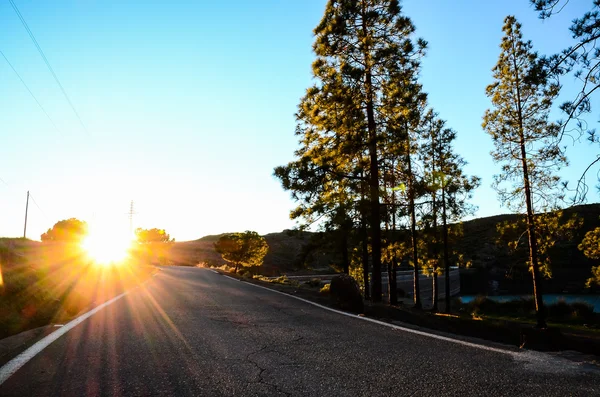 Uzun süre yalnız yol — Stok fotoğraf