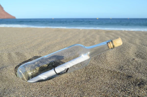 Bericht in een fles — Stockfoto