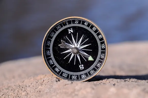 Analogové kompas — Stock fotografie