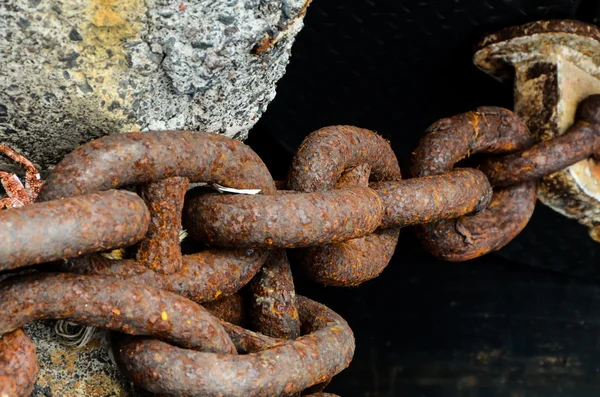 Dettaglio catena in acciaio arrugginito — Foto Stock