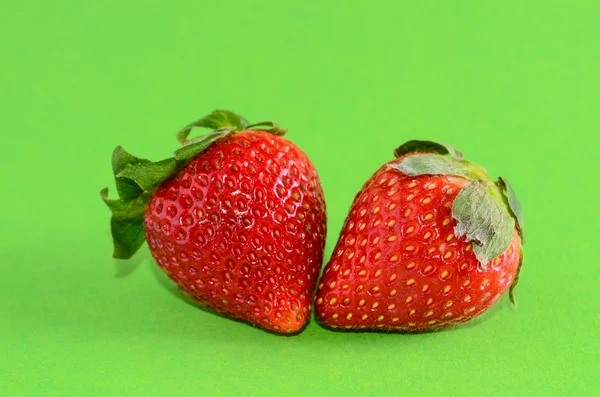 ताजे परिपक्व स्ट्रॉबेरी — स्टॉक फोटो, इमेज